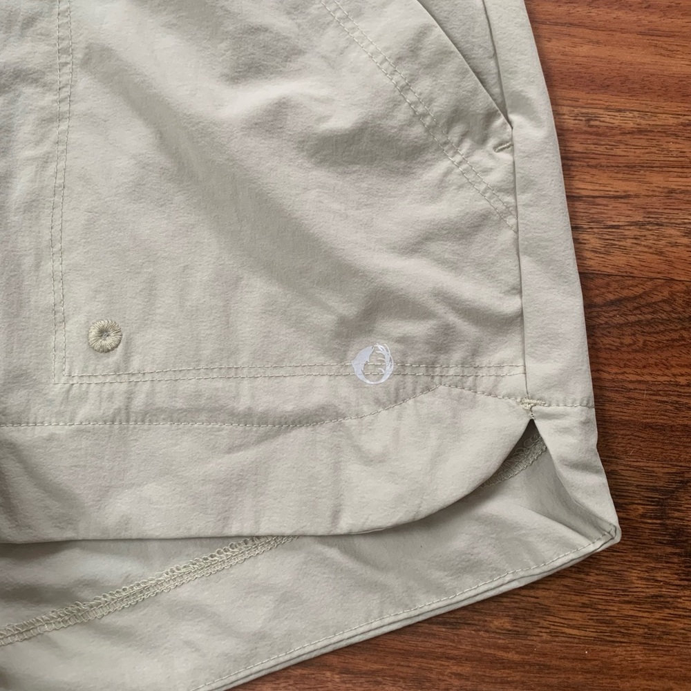 The American Outdoorsman Lightweight Nylon Cargo Shorts Women’s Small WPL 12902 - Picture 2 of 8